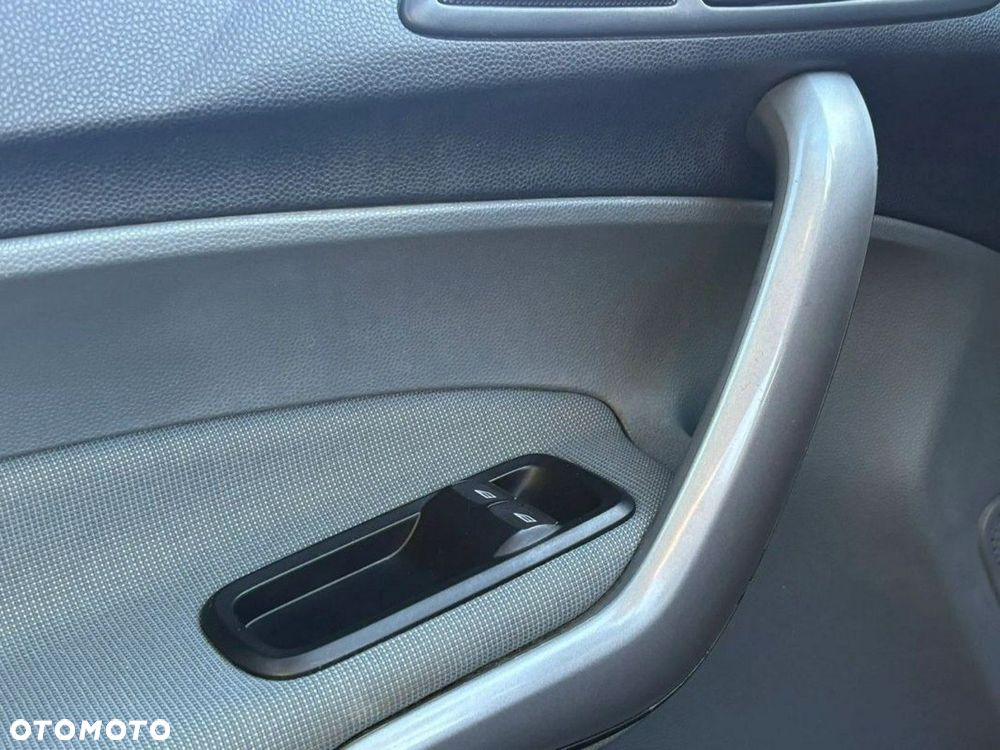 Ford Fiesta 1.25 Ambiente EU5 - 18