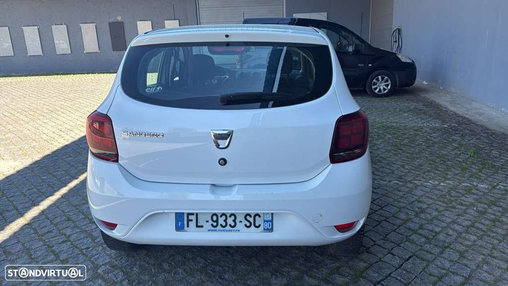 Dacia Sandero SCe 75 Essential - 5