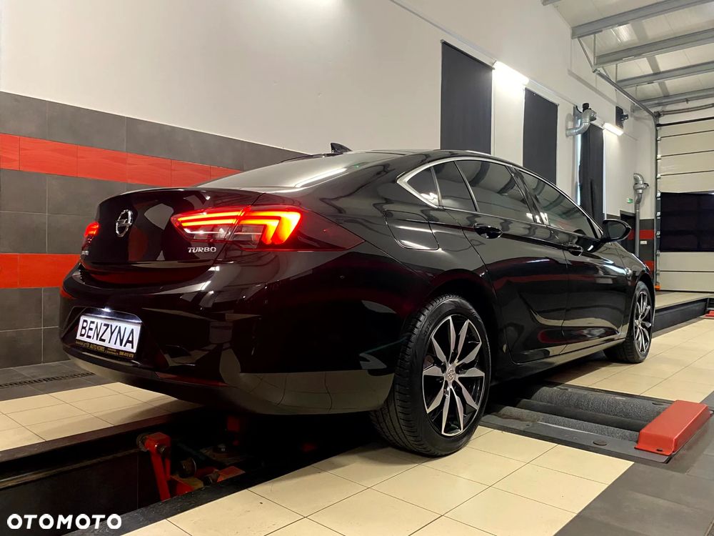 Opel Insignia 1.5 T Innovation S&S - 10