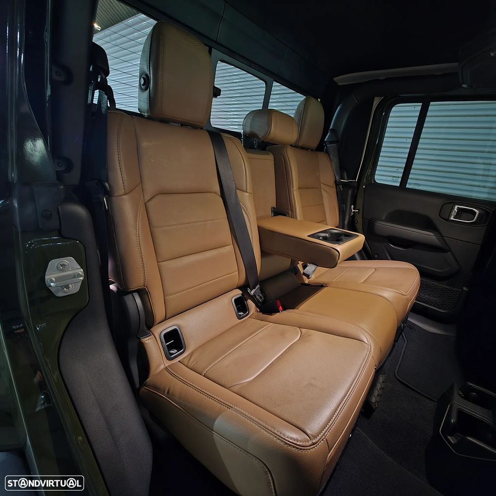 Jeep Gladiator 3.0V6 MultiJet AWD Auto Overland - 24