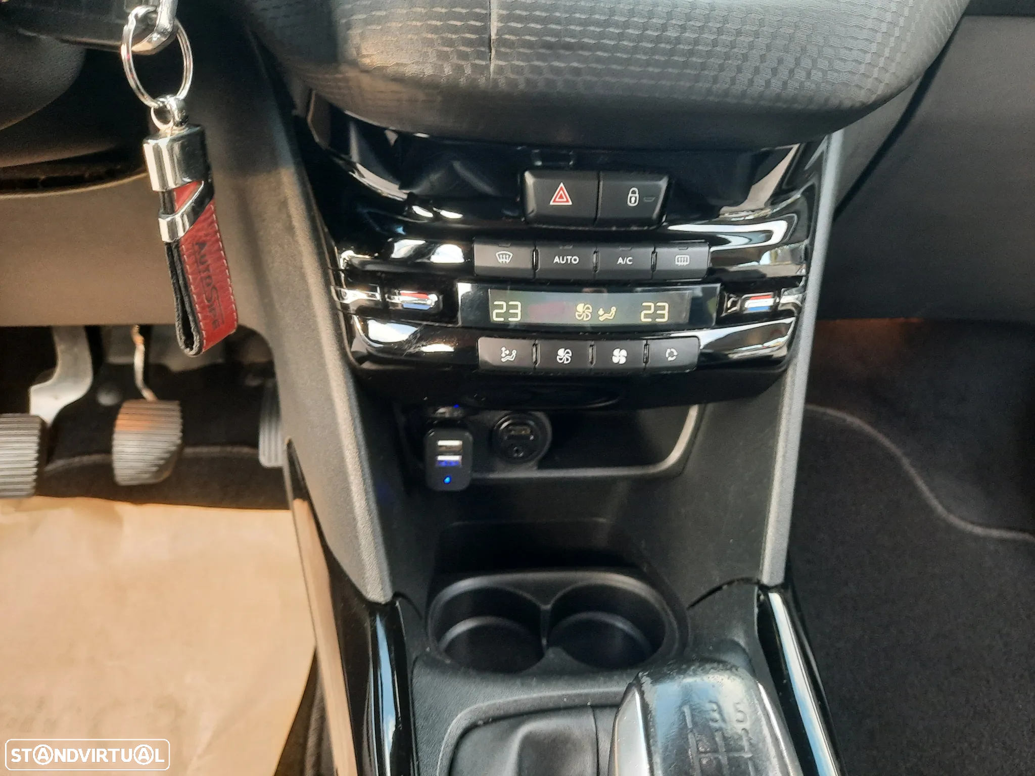 Peugeot 2008 1.6 BlueHDi Allure - 30