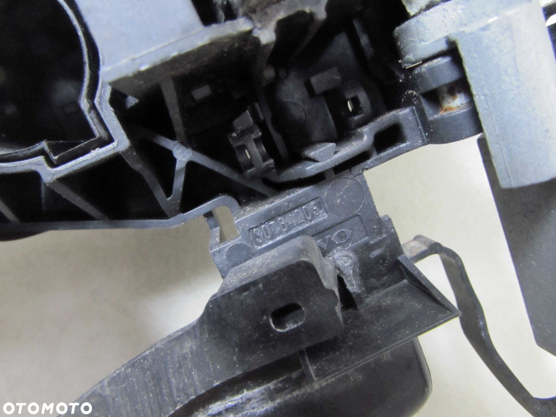 VOLVO S80 V70 III XC60  KLAMKA ZEWNETRZNA KASETA LEWA PRZOD TYL UK KEYLESS 477 30661072 30784205 - 9