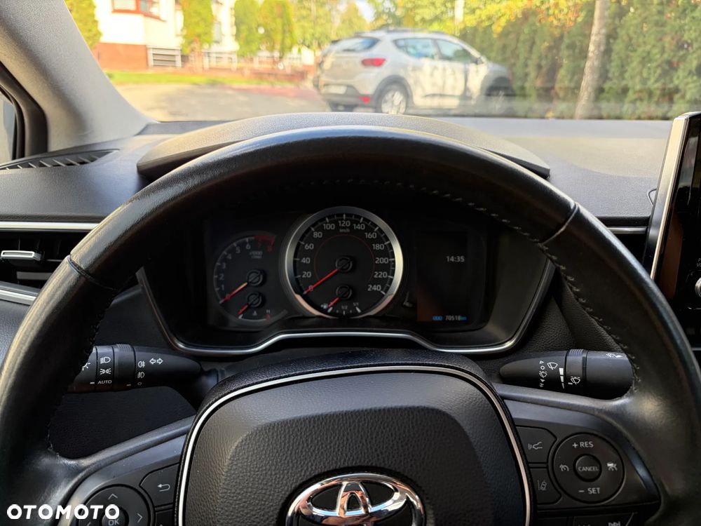 Toyota Corolla - 16