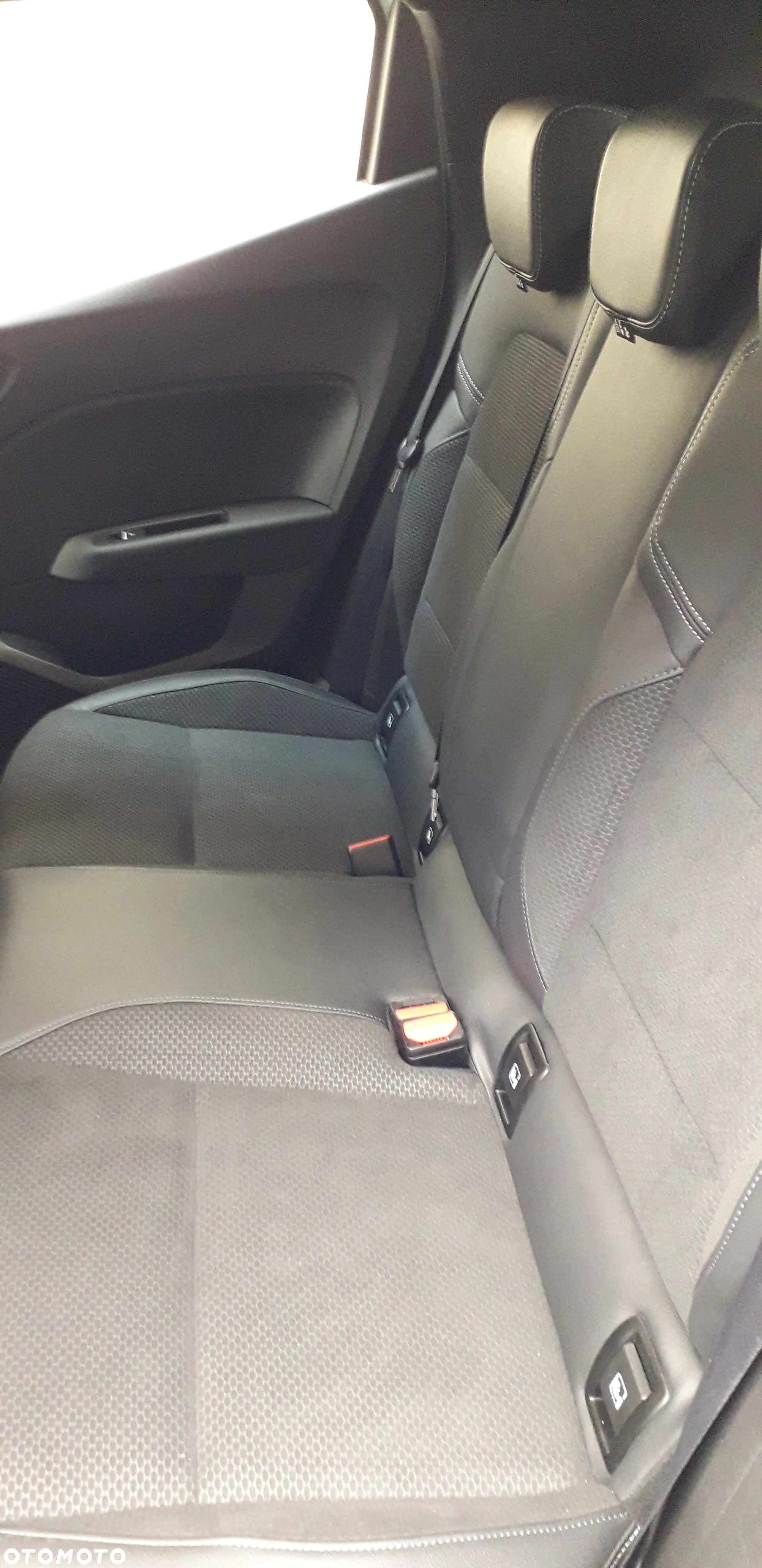 Renault Clio TCe 90 TECHNO - 17
