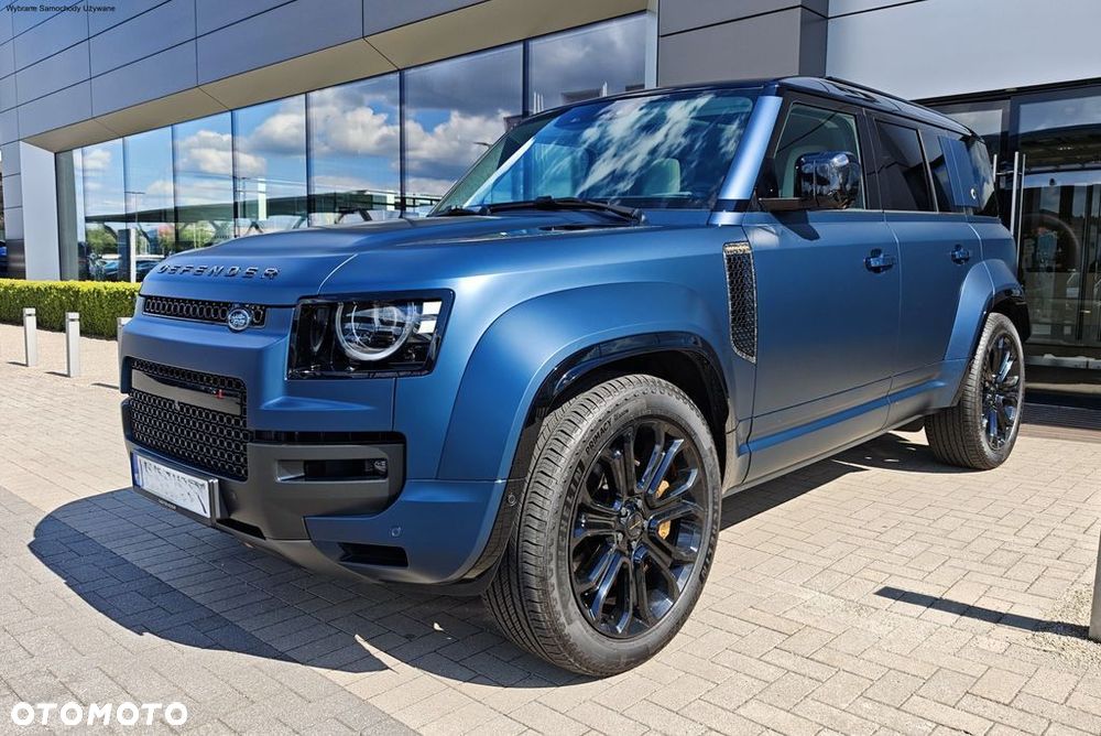 Land Rover Defender - 4