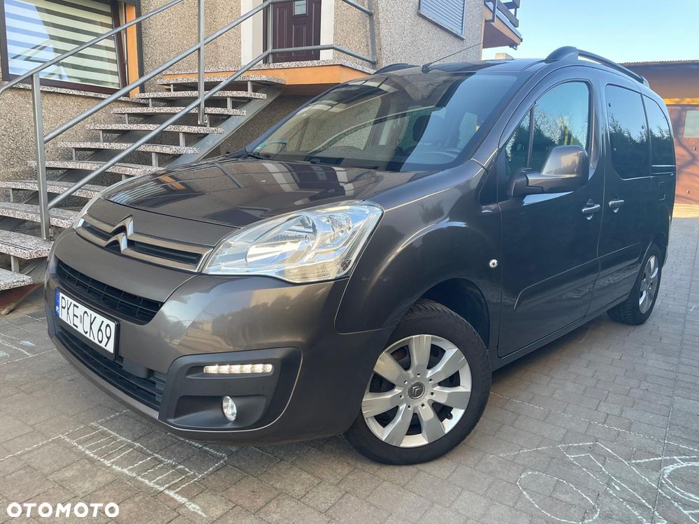 Citroën Berlingo Multispace PureTech 110 SHINE - 17