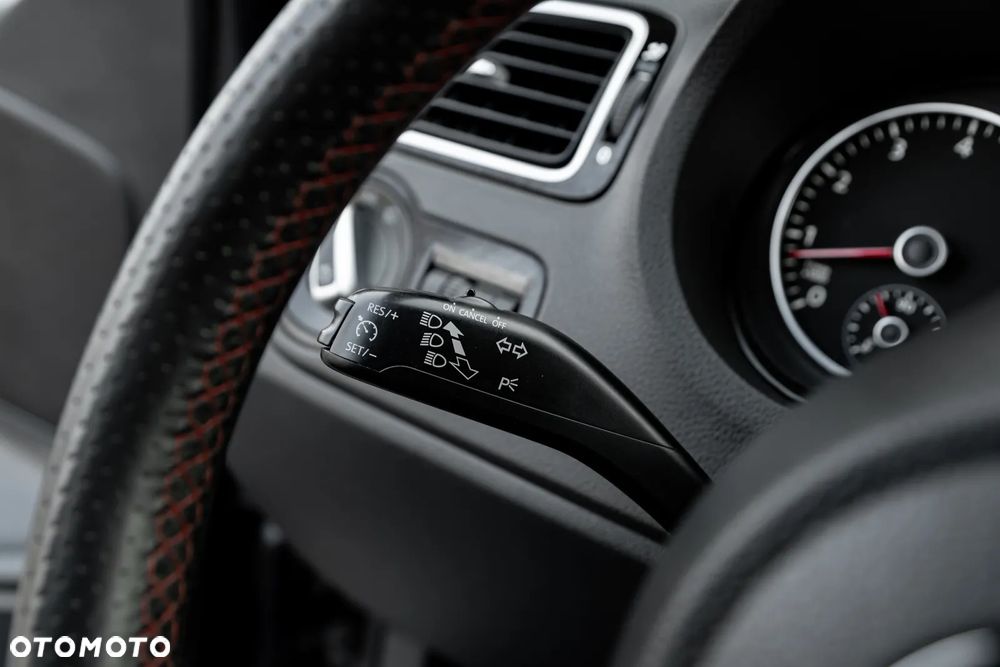 Volkswagen Polo 1.4 TSI GTI DSG - 25