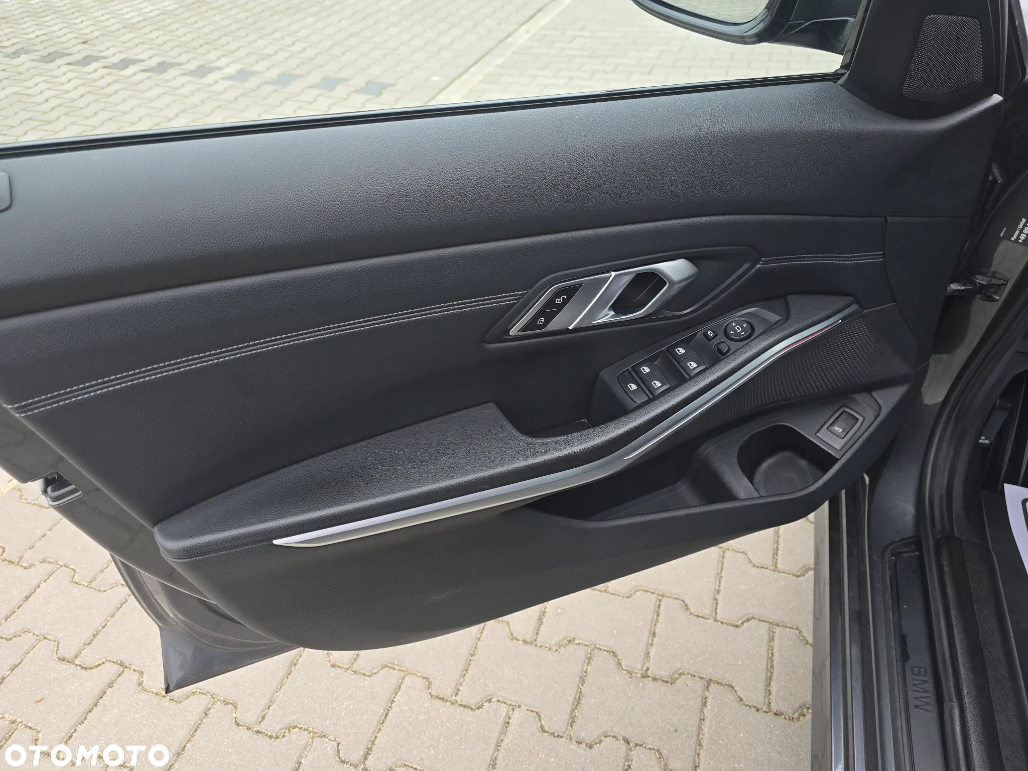 BMW Seria 3 320d Touring Advantage - 11