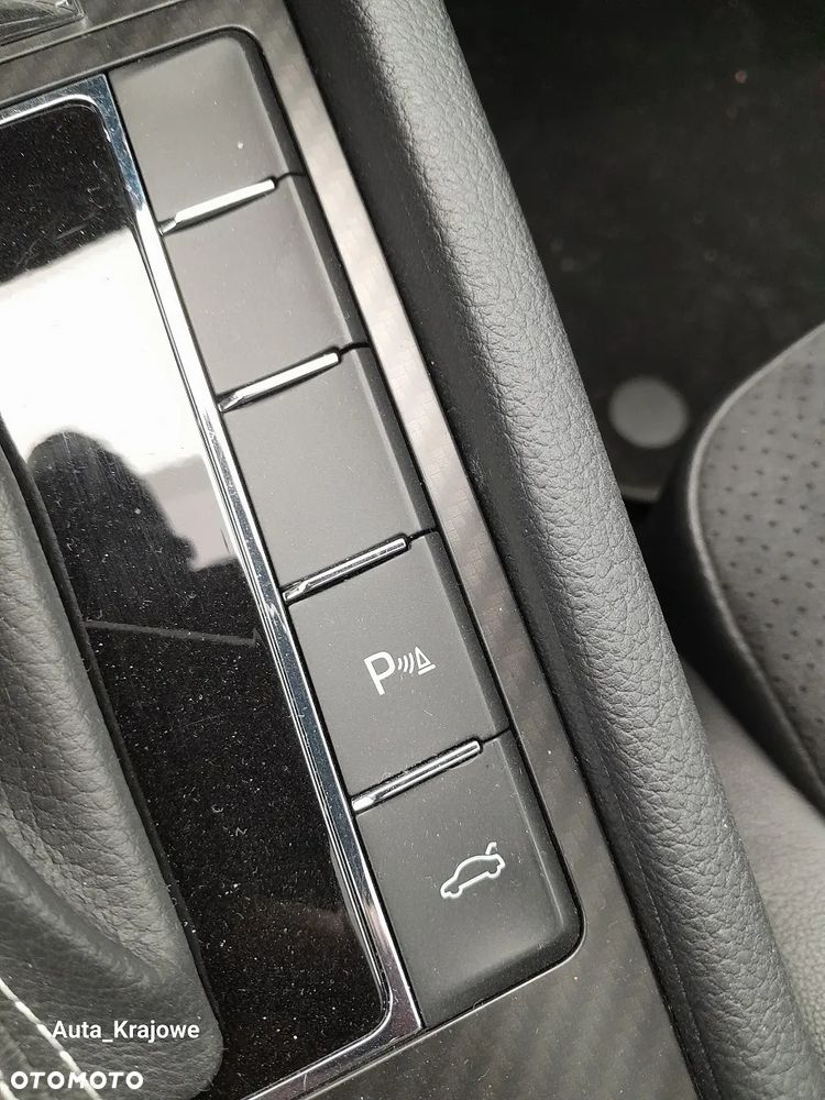 Skoda Superb 2.0 TDI SCR 4x4 Sportline DSG - 27