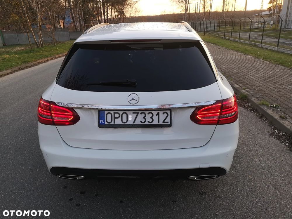 Mercedes-Benz Klasa C 180 9G-TRONIC - 29
