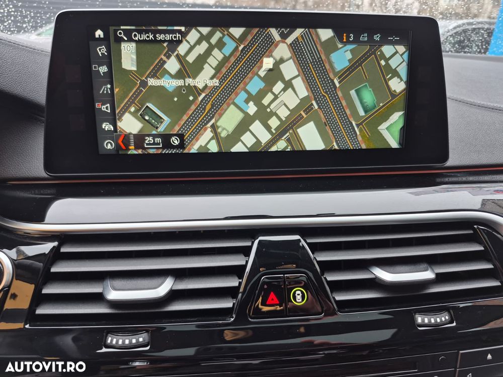 BMW Seria 5 520i Aut. Luxury Line - 11