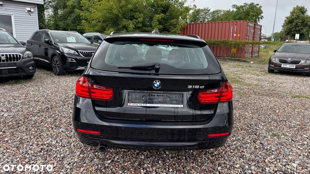 BMW Seria 3 318d Sport Line - 11