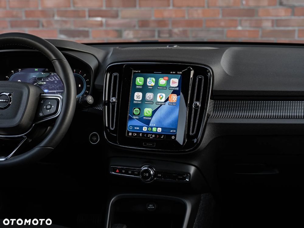 Volvo XC 40 B4 B AWD Geartronic RDesign - 32