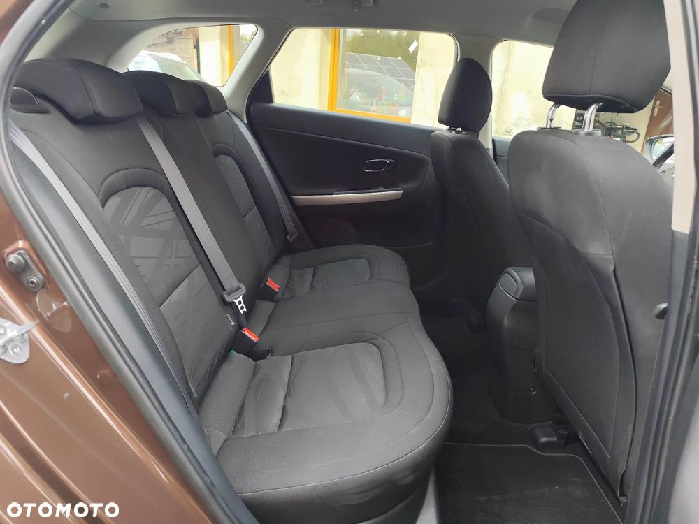 Kia Ceed 1.6 GDI Dream Team Edition - 7