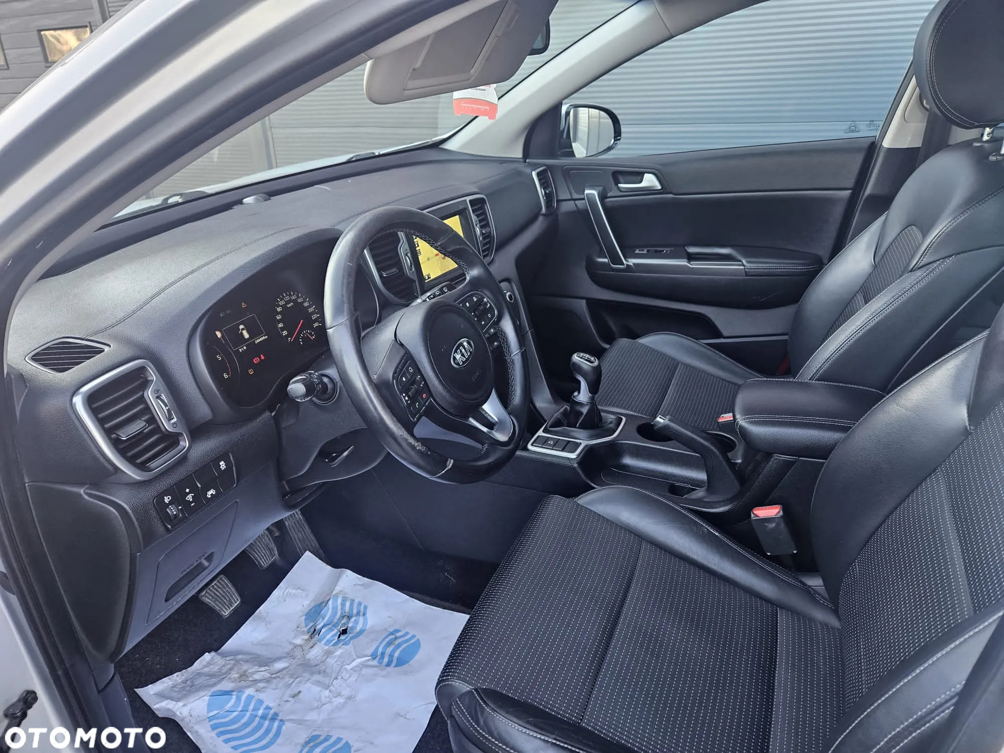 Kia Sportage 1.7 CRDI 2WD Dream-Team Edition - 10