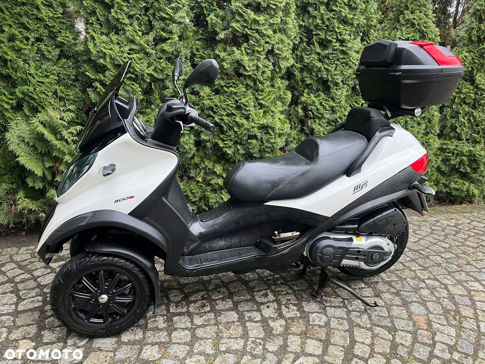 Piaggio MP-3 - 11