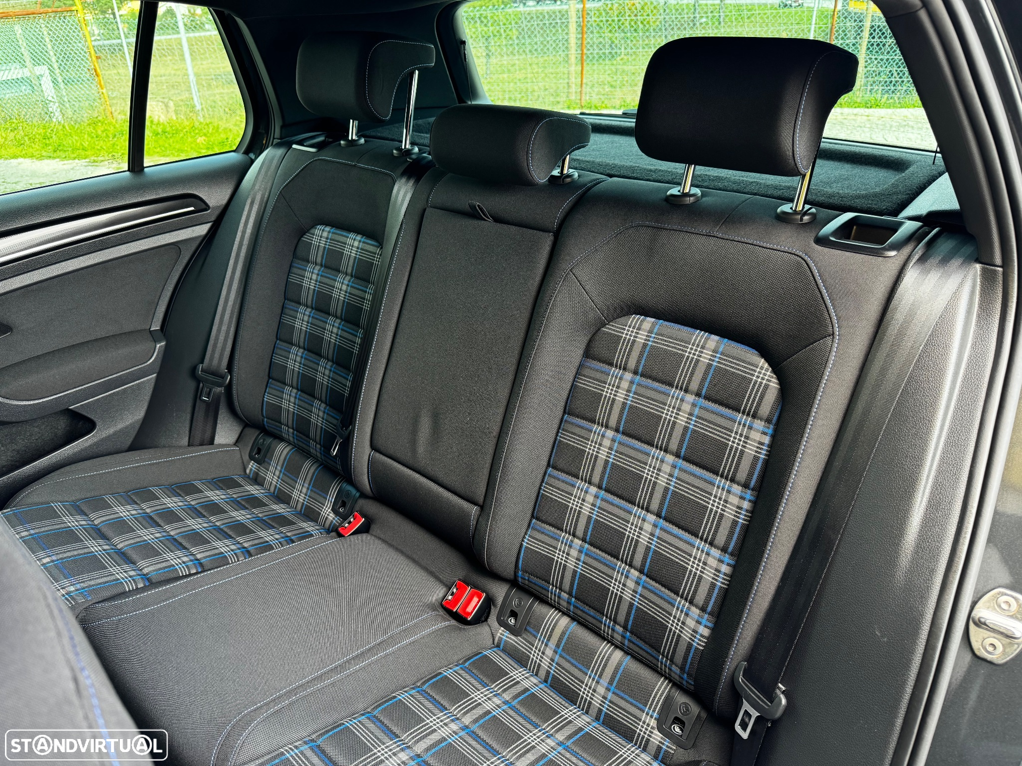 VW Golf 1.4 GTE Plug-in - 16