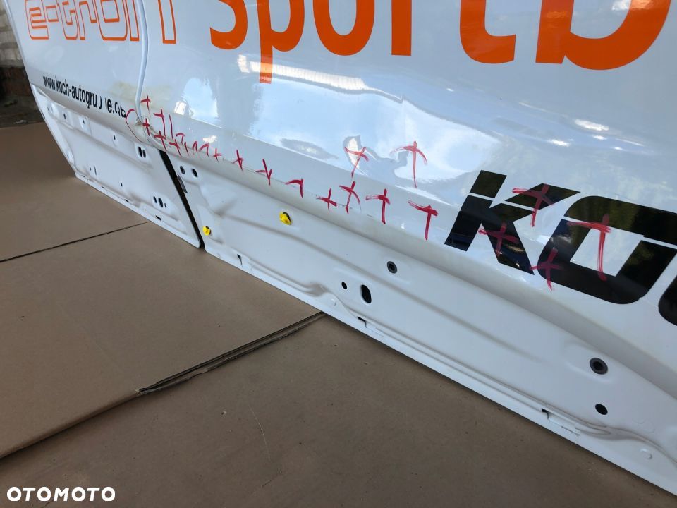 DRZWI PRAWE PRZÓD TYL AUDI 4KE E-TRON 19- - 5