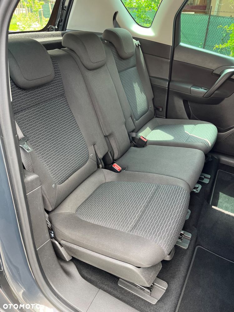 Opel Meriva - 11