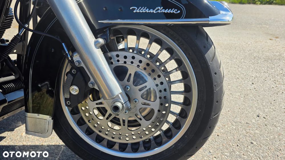 Harley-Davidson Electra - 16