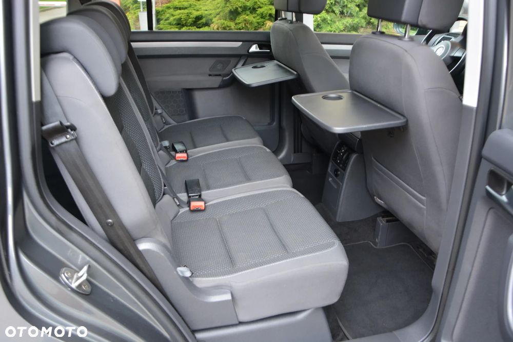 Volkswagen Touran 2.0 TDI DPF BlueMotion Technology Highline - 21