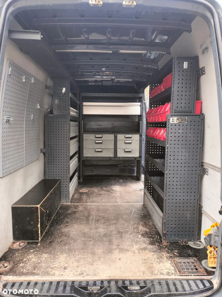 Volkswagen Crafter - 23