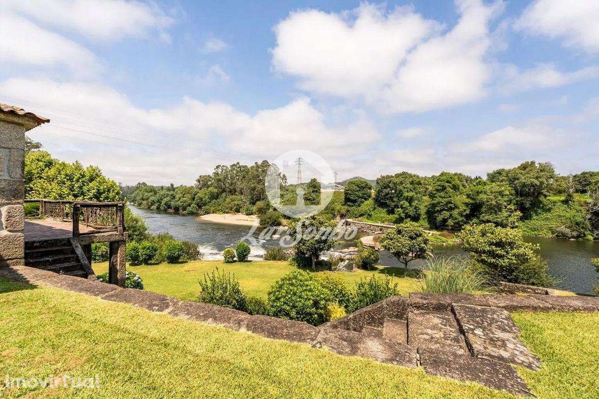 Moradia em Barcelos - Grande imagem: 3/27