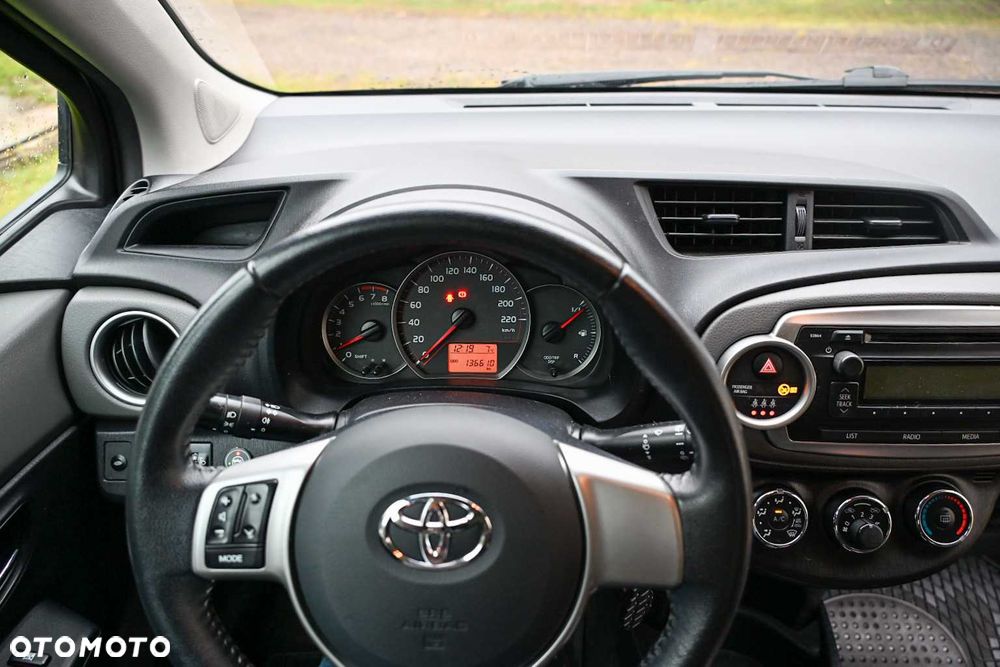 Toyota Yaris - 5