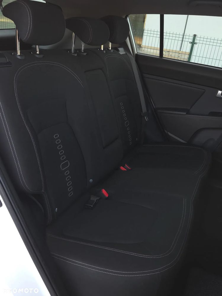 Kia Sportage 2,0 CRDI 2WD Vision - 16