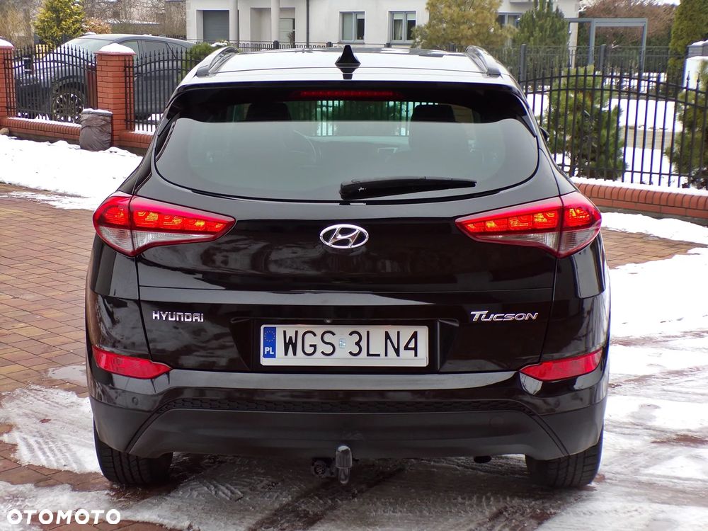 Hyundai Tucson 1.7 CRDI BlueDrive Comfort 2WD - 9