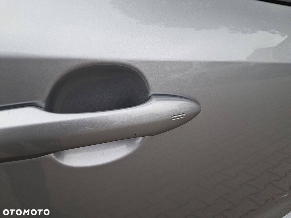Toyota Corolla 1.8 Hybrid Style - 28