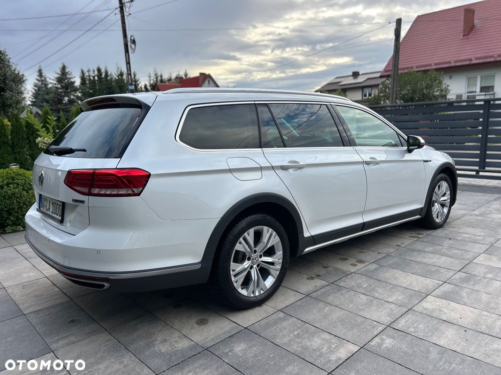 Volkswagen Passat Alltrack 2.0 TDI SCR DSG 4Motion - 5