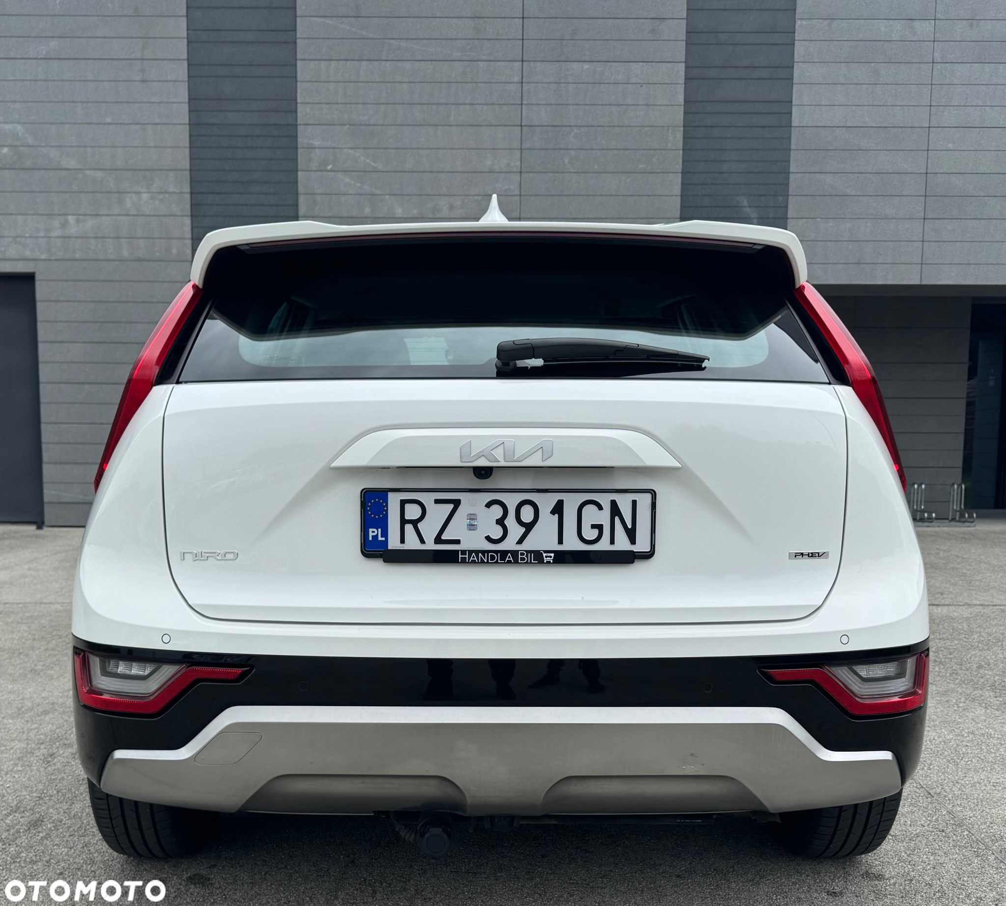 Kia Niro 1.6 GDI Plug-in Hybrid L Business Line - 11