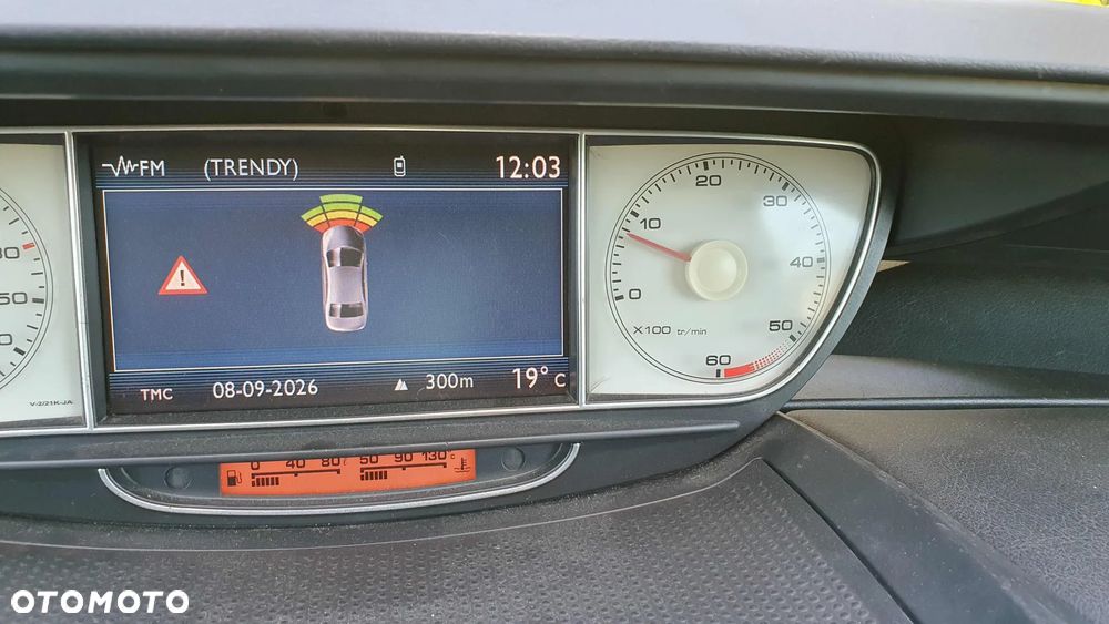 Peugeot 807 - 23