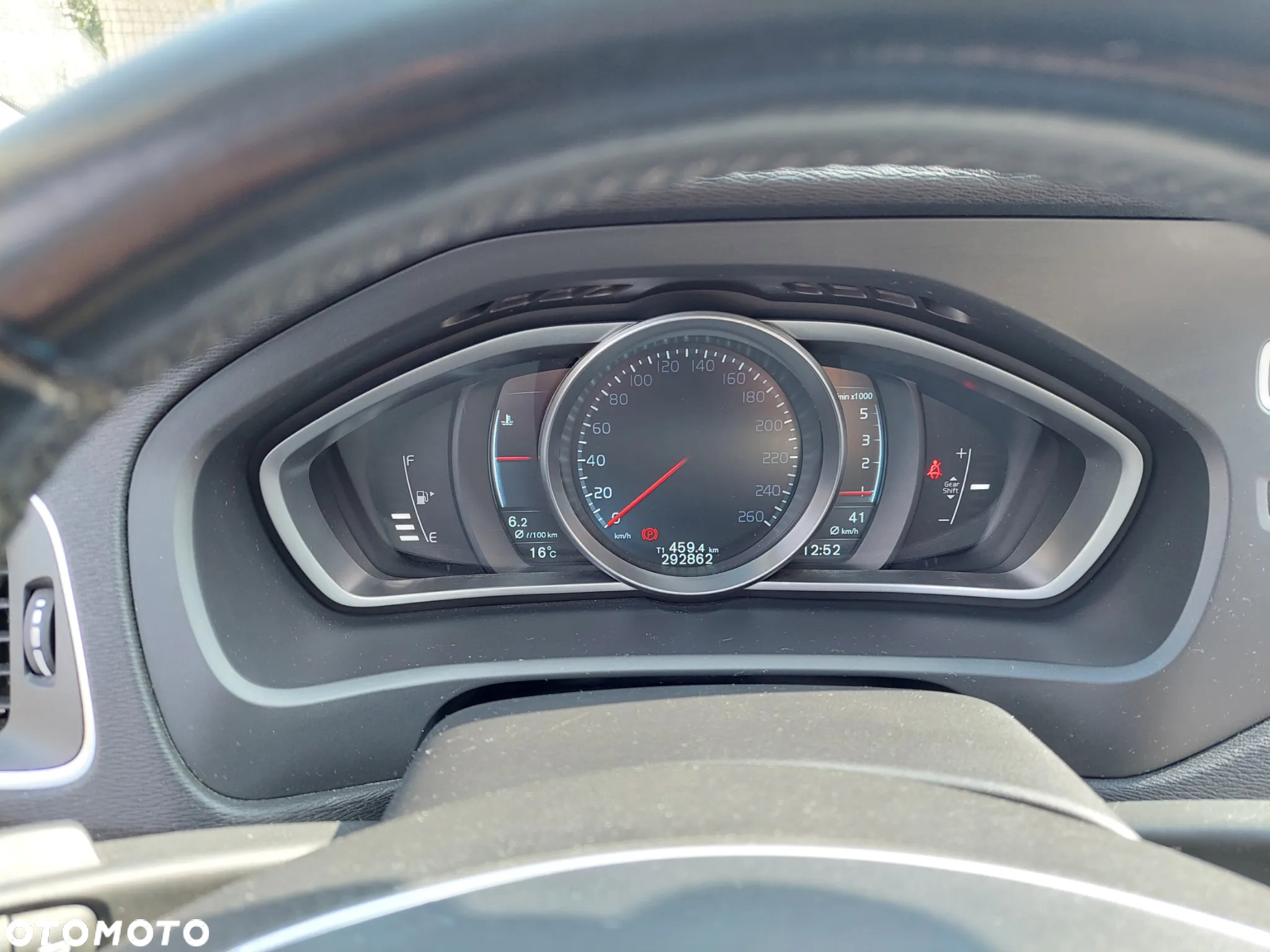 Volvo V40 D4 Drive-E Momentum - 13