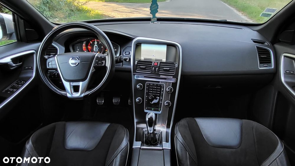Volvo XC 60 D4 Drive-E R-Design Momentum - 34