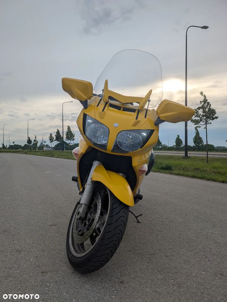 Yamaha FJR - 9