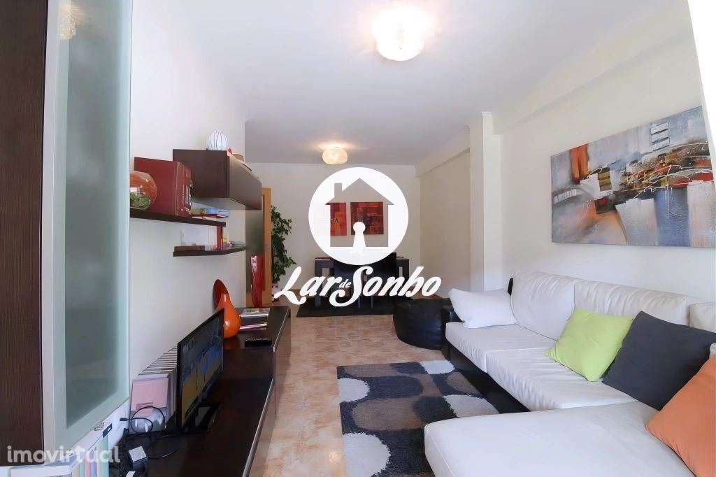 Apartamento T2 c/ garagem fechada e terraço a 200 metros da praia |... - Grande imagem: 4/12