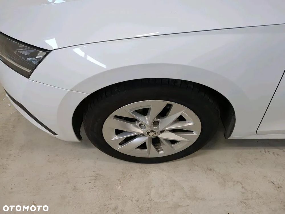 Skoda Octavia 2.0 TDI Ambition DSG - 5
