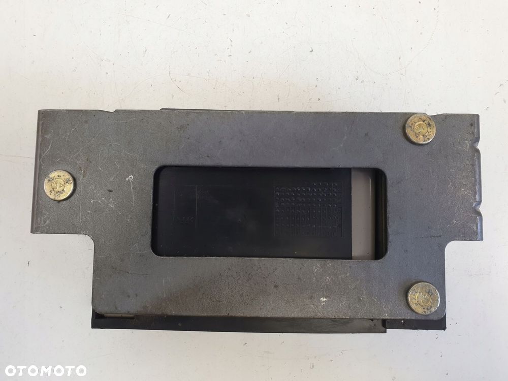 Mitsubishi Carisma MODUŁ ZAMKA CENTRALNEGO - 5