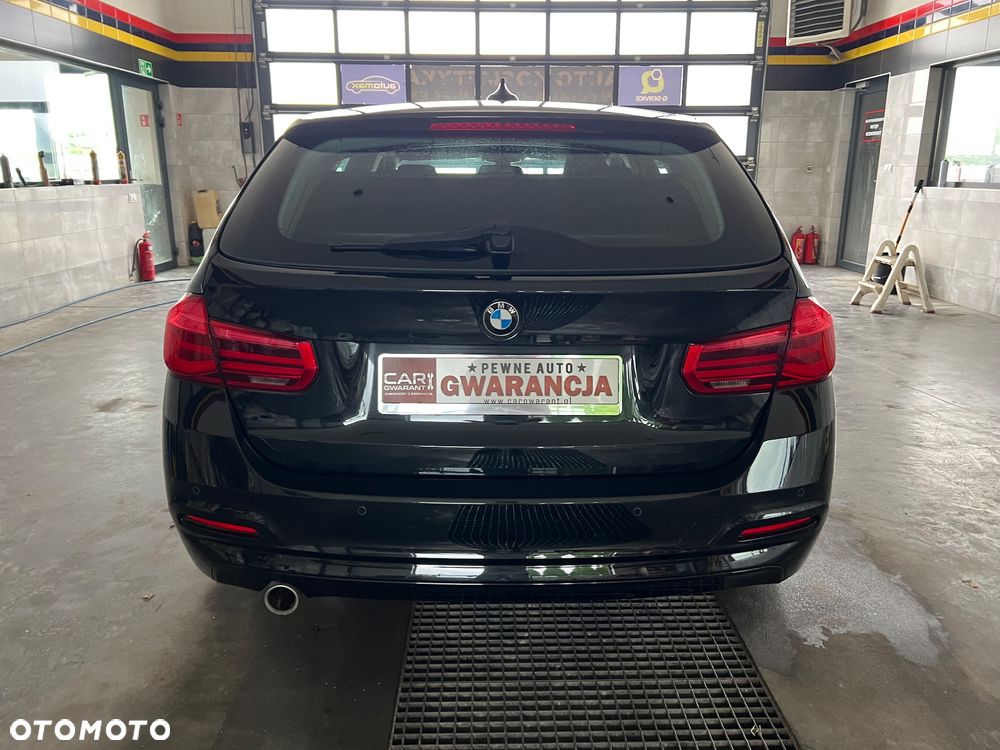 BMW Seria 3 318d xDrive - 9