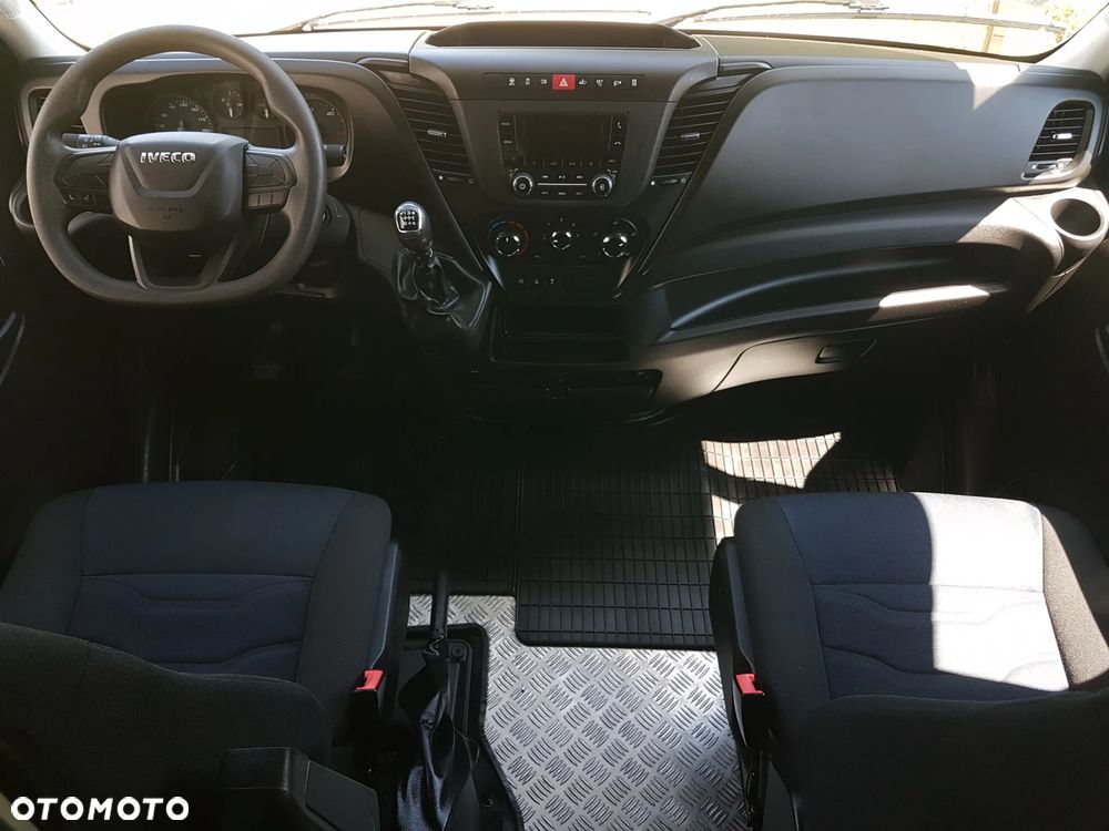 Iveco DAILY KONTENER NISKOPODŁOGOWY 4,43x2,23x2,42 SKLEP FOODTRUCK BAR KLIMA KONIOWÓZ KAMPER - 22