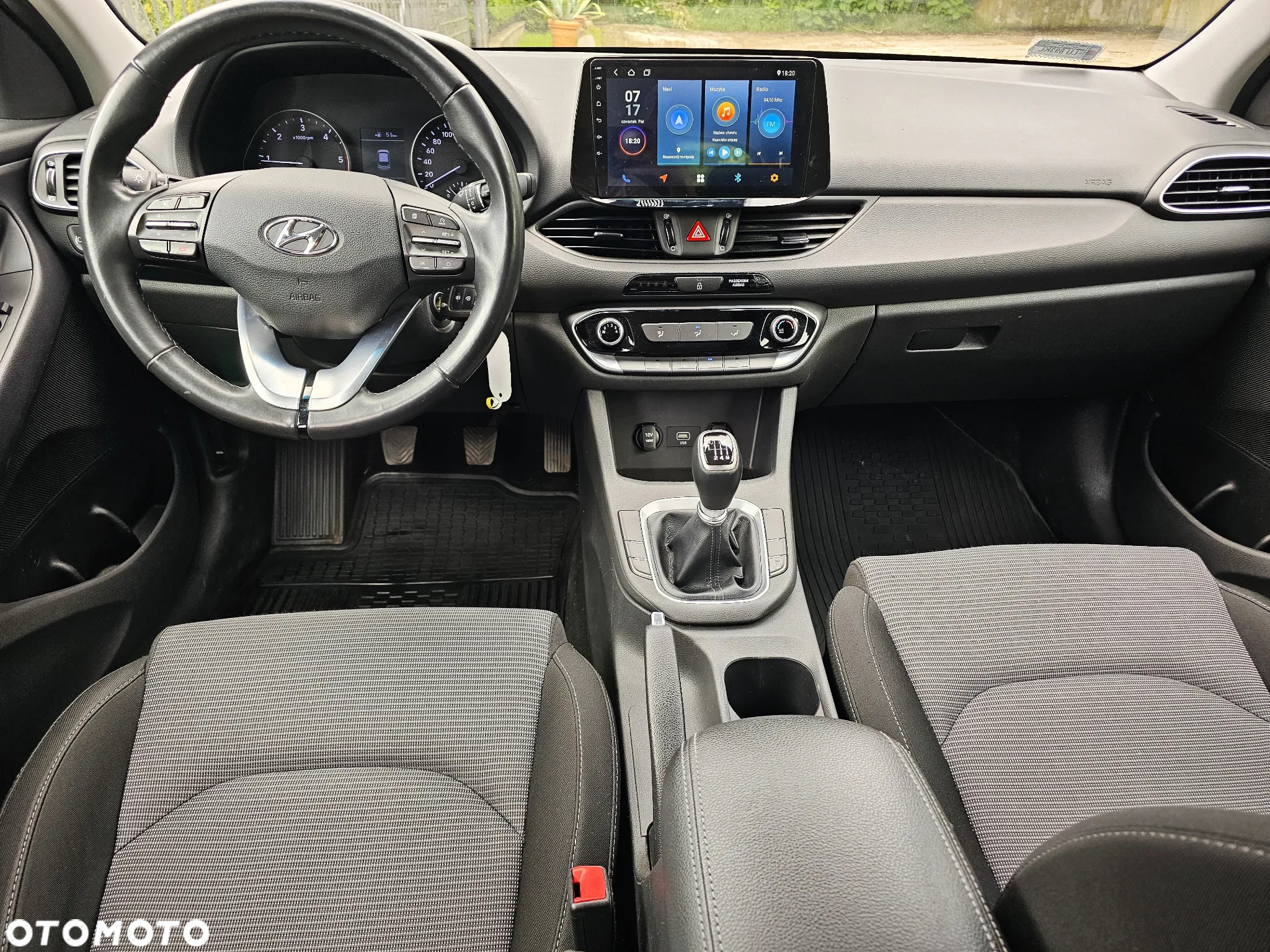 Hyundai i30 1.6 D Classic + - 9