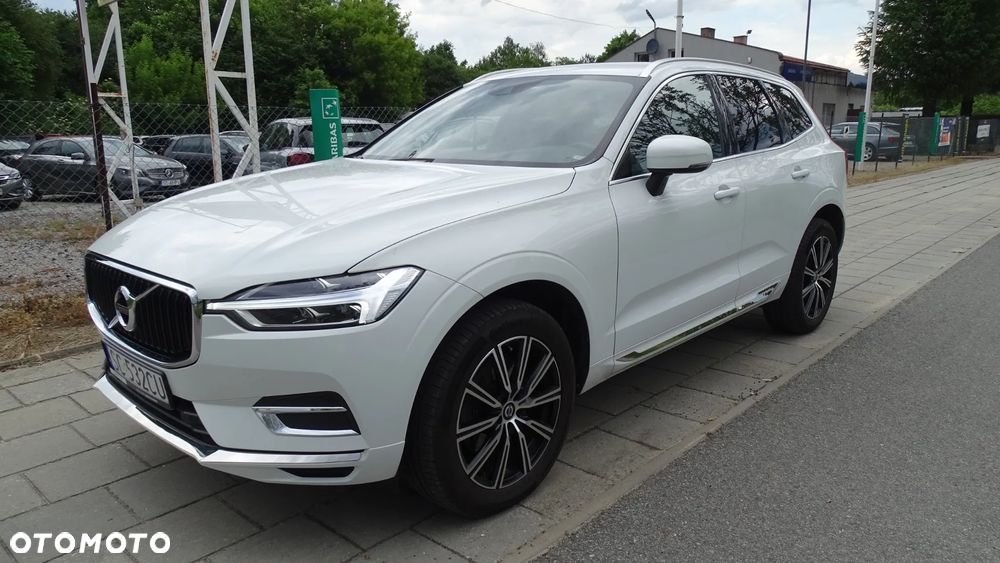 Volvo XC 60 T4 Momentum - 8