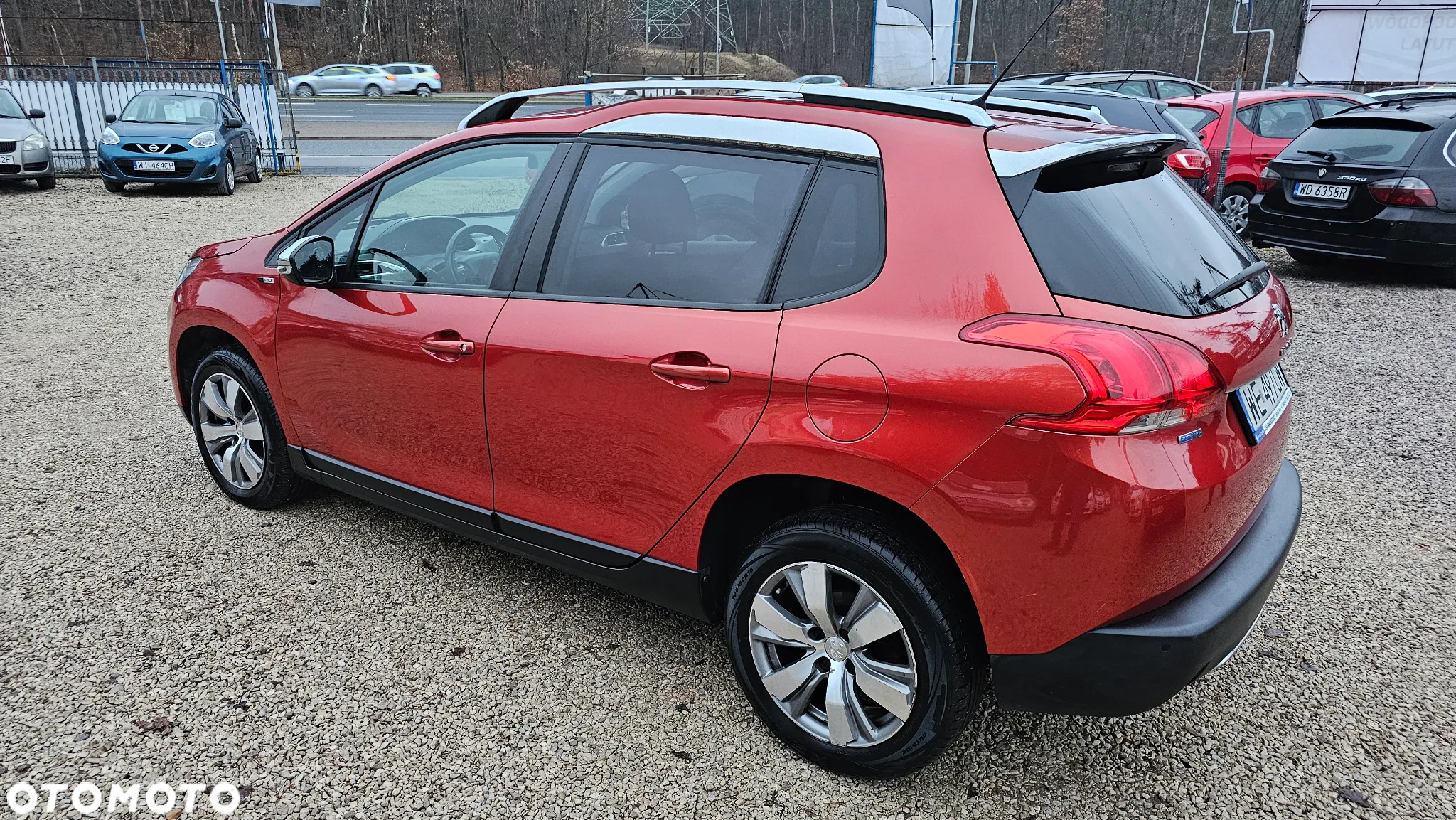 Peugeot 2008 1.2 Pure Tech Allure S&S - 33