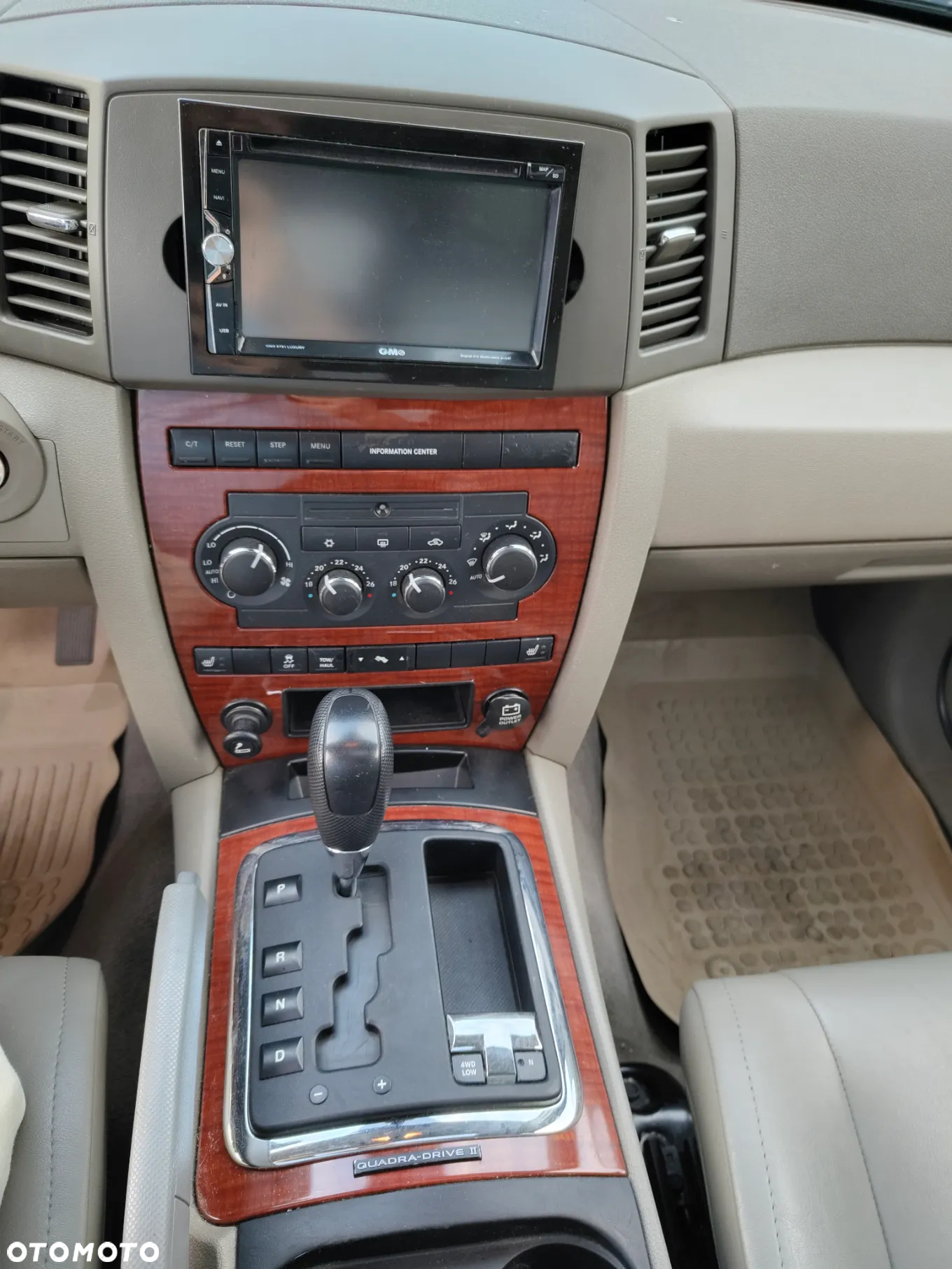 Jeep Grand Cherokee 4.7 Limited - 14