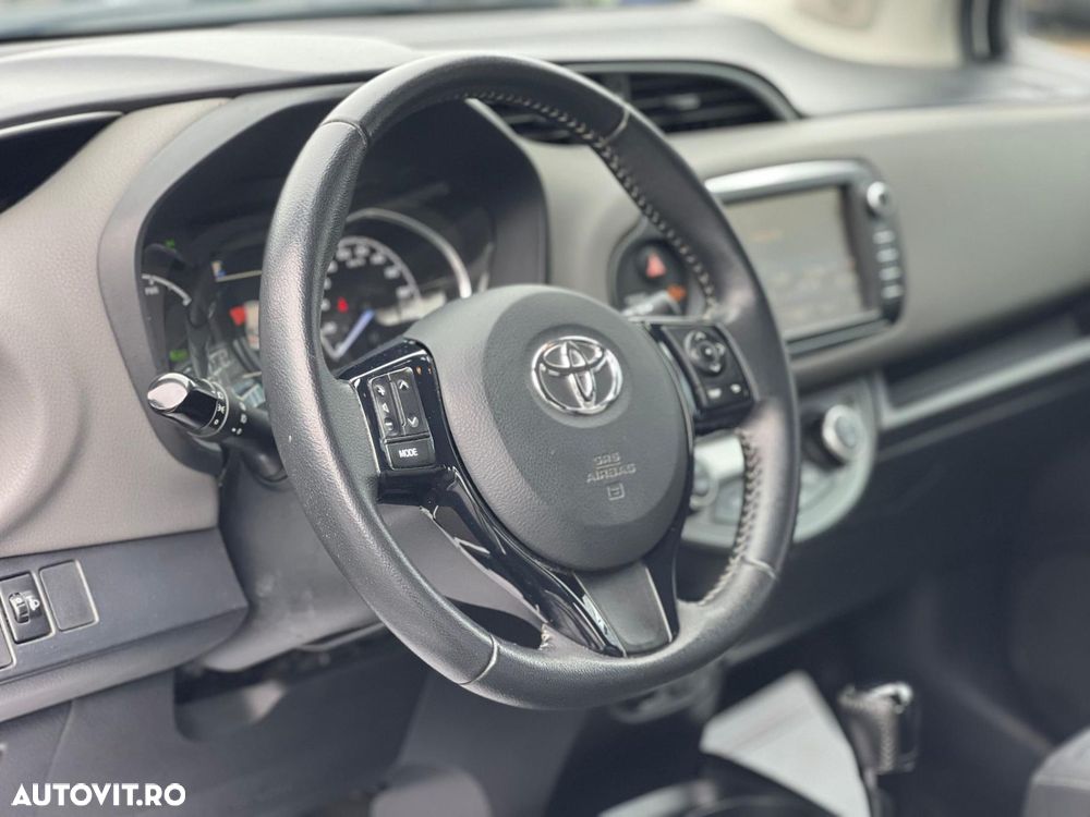 Toyota Yaris 1.5 VVT-i HSD Active - 9