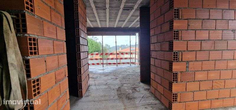Apartamento T2 com vista de rio – Alpendurada - Grande imagem: 5/9