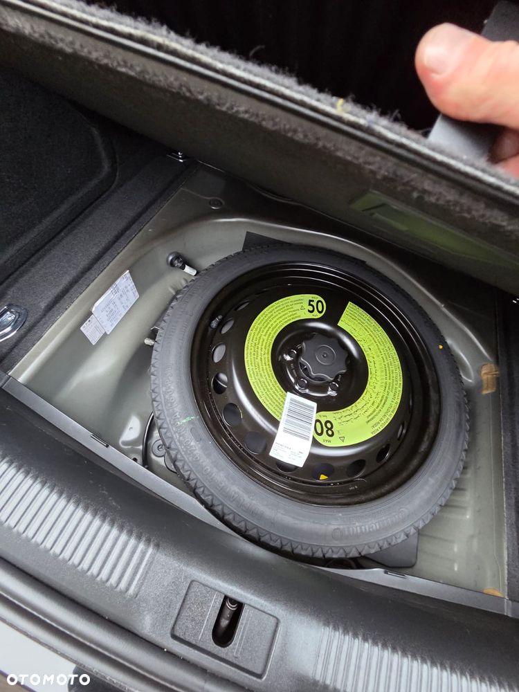 Audi A4 Limousine - 15