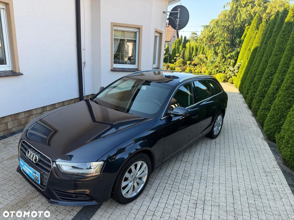 Audi A4 Avant 2.0 TDI DPF clean diesel multitronic Ambiente - 24